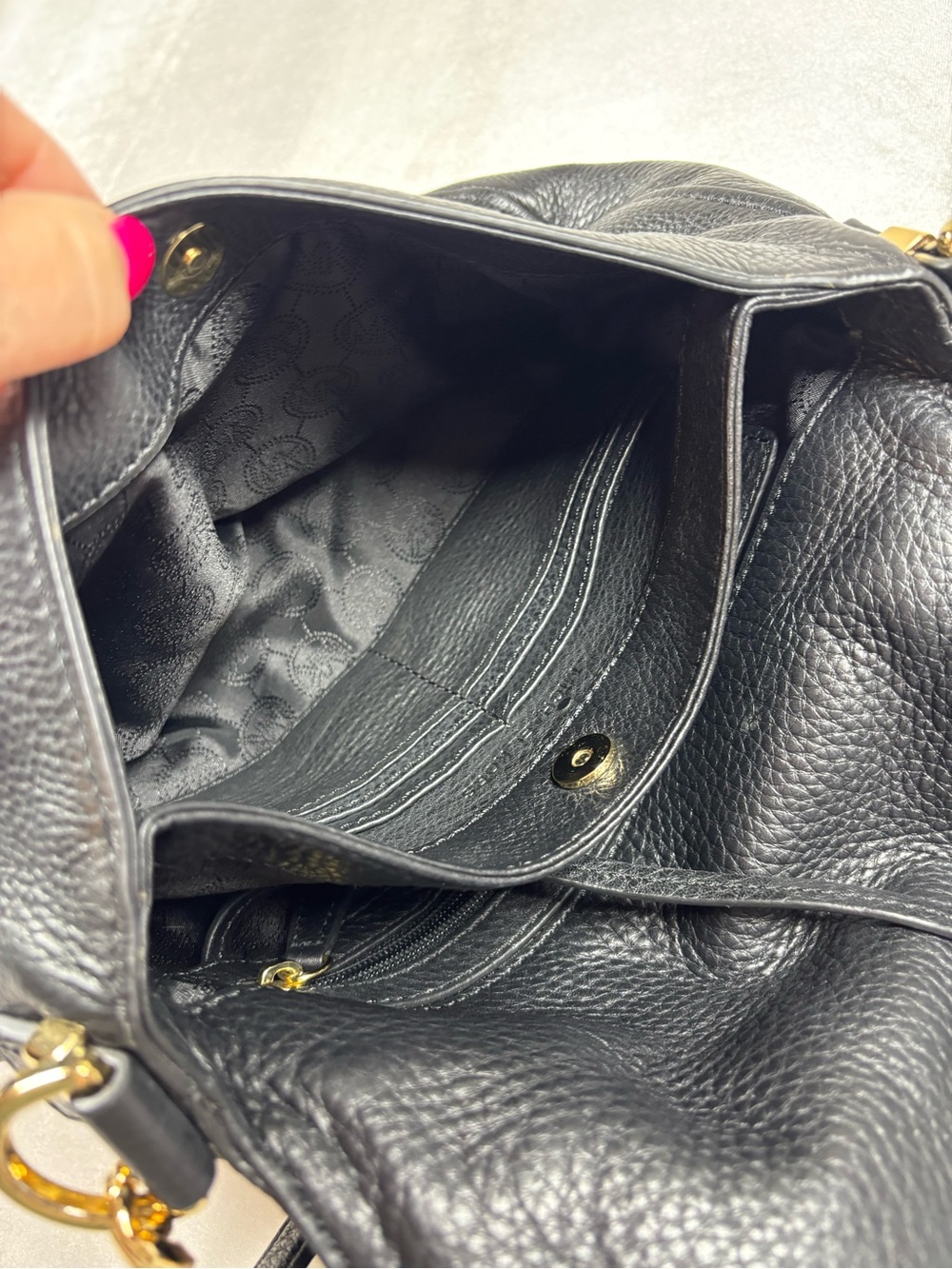 Michael Kors Black Pebbled Leather Tassel Shoulder Bag Gold Chain Hobo Purse - Picture 8 of 14